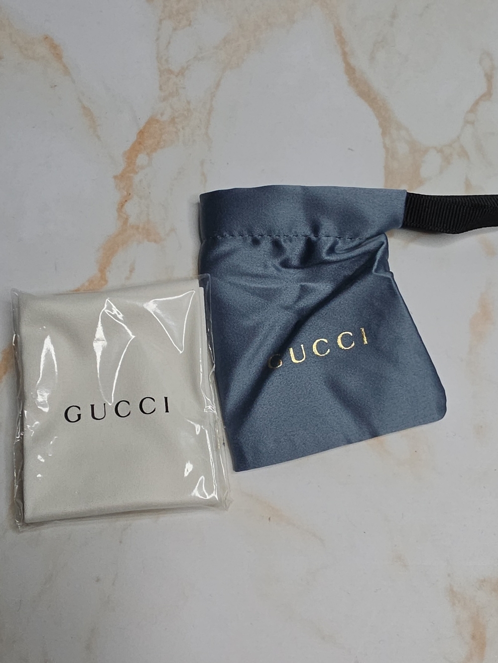 Gucci Satin Drawstring Pouch in Navy Blue with White Dust Cloth Sunglasses New